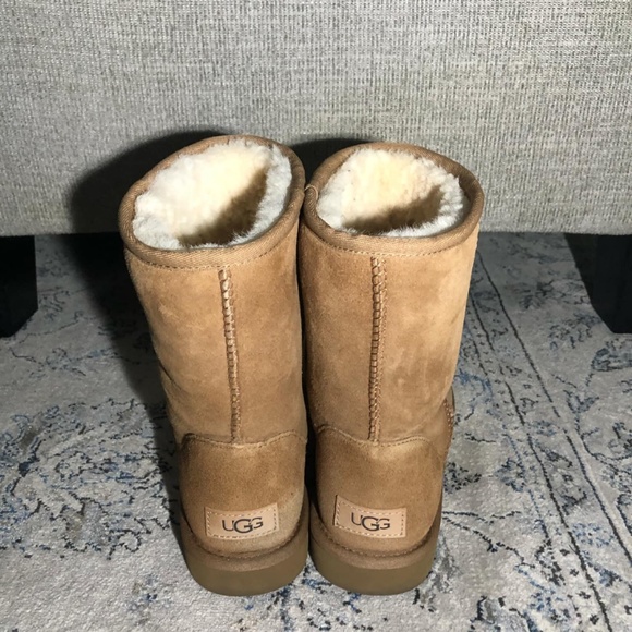 UGG Classic Short II Chestnut Women’s Boots - Picture 12 of 15